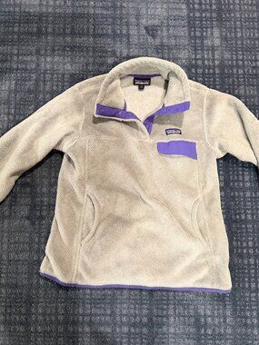 Patagonia Women's Sweater - Size Medium